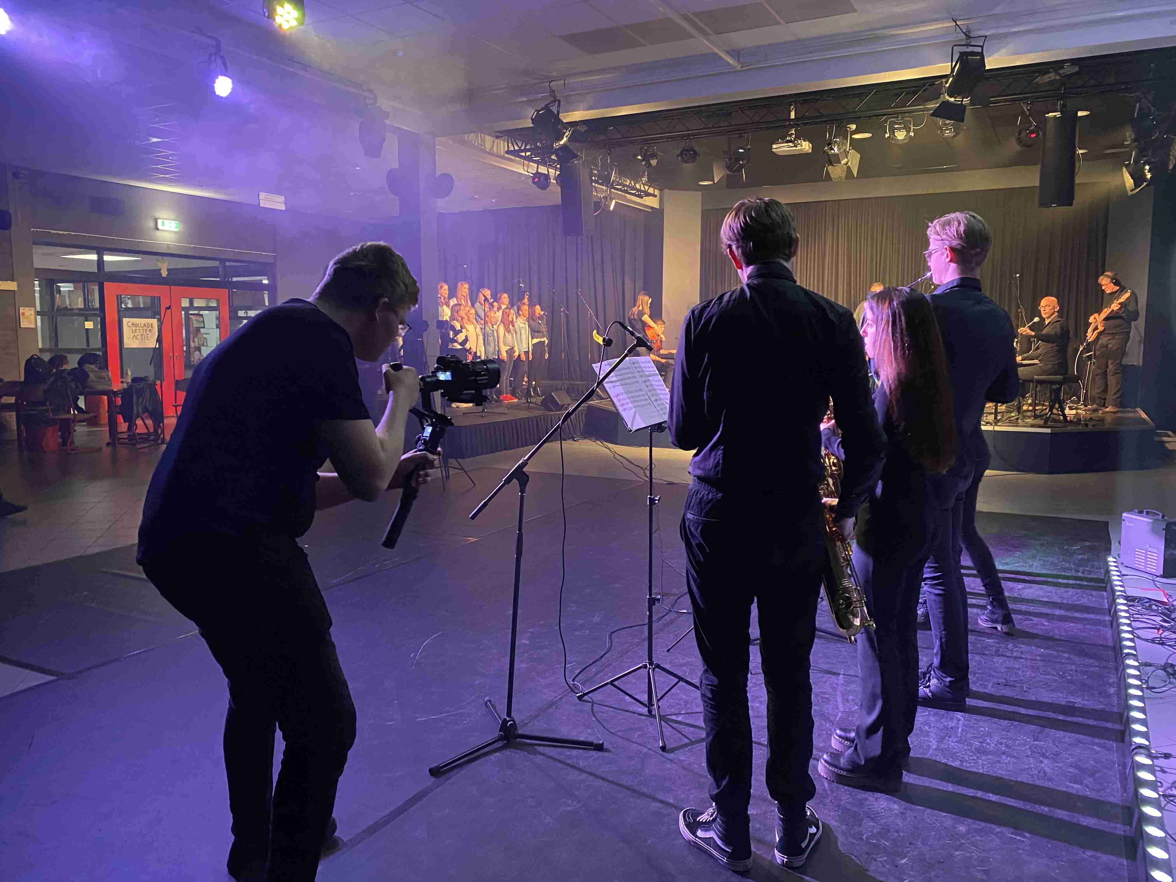 Foto 1 Video kerstmusical